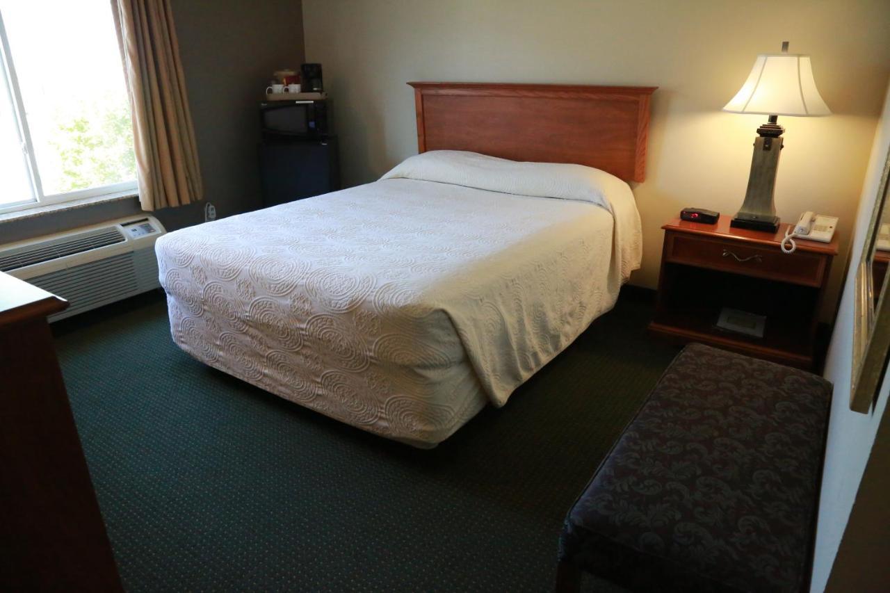 Horizon Inn & Suites West Point Екстериор снимка